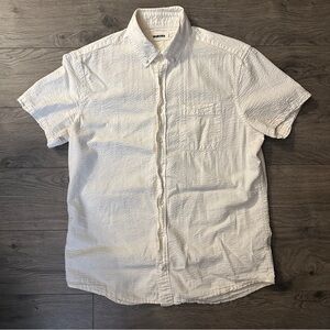 Taylor Stitch White Seersucker Short Sleeve Shirt